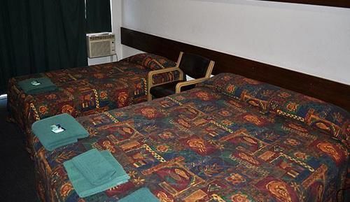 Adrian Motel Форбс Екстер'єр фото